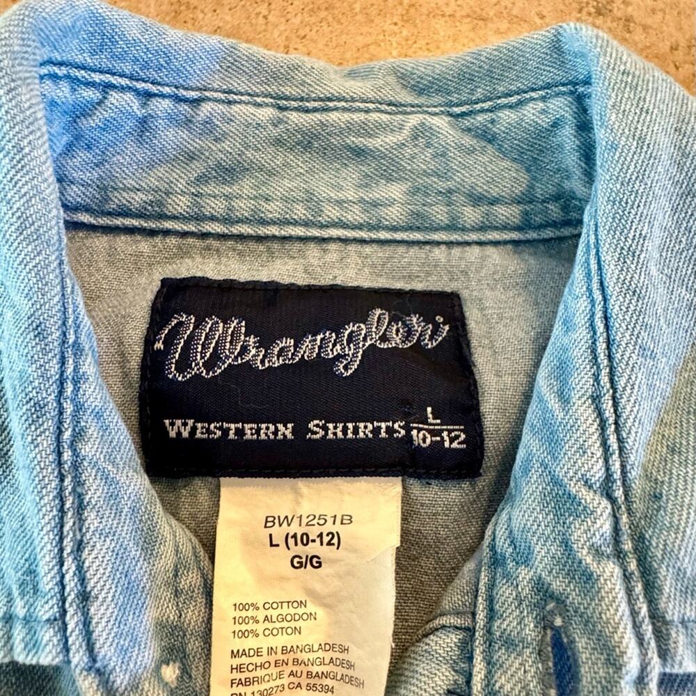 Vintage Wrangler Classic Denim Pearl Snap Shirt, Youth Large Western, Retro - Picture 8 of 9
